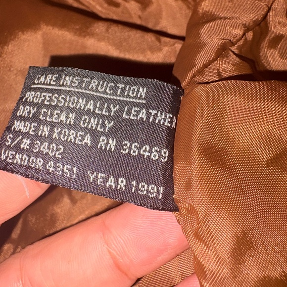 Vintage Yearbook 1991  suede fringe jacket - Picture 15 of 16